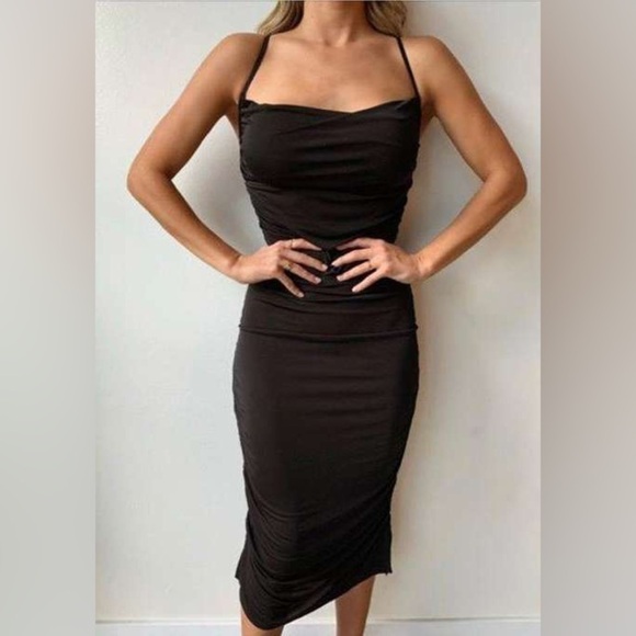 Tiger Mist Dresses & Skirts - NWT Tiger Mist Black Ruched Bodycon Dress